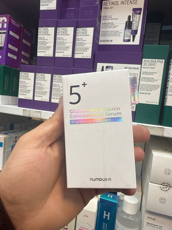 سيروم التفتيحNumbuzin No.5 Glutathione Vitamin Concentrated Serum. 