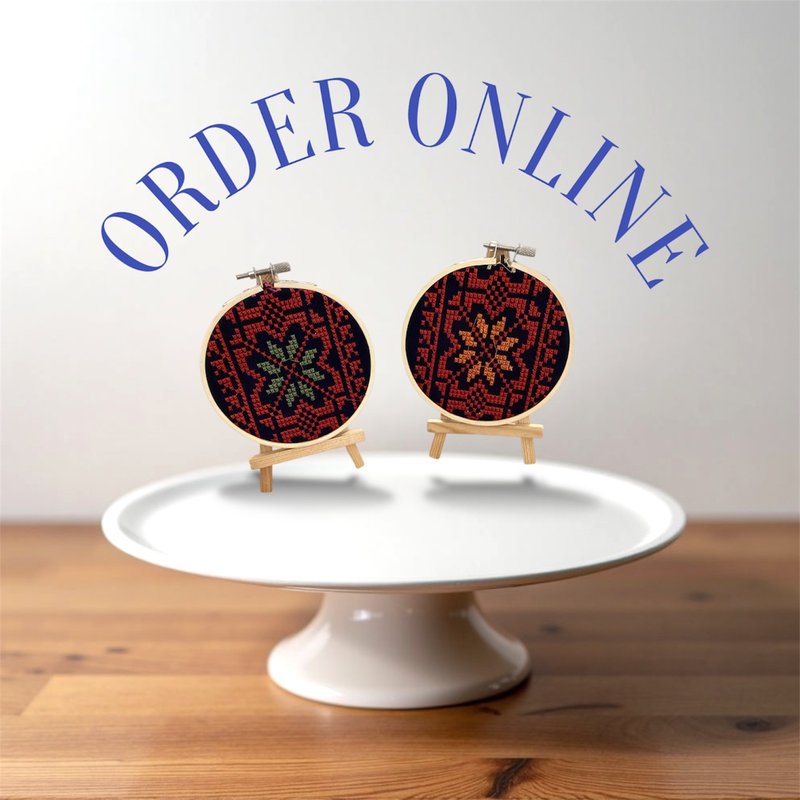 لوحات تطريز 