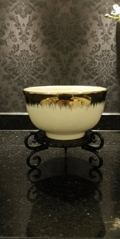 كاسات ملون شعاعي